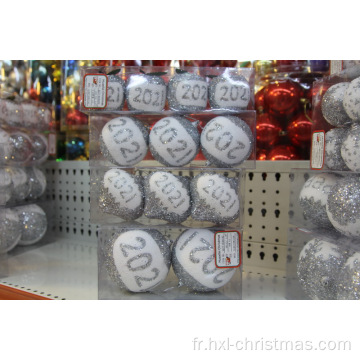 Décoration de boule de mousse de Noël